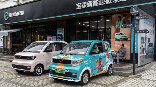 Евтини китайски електромобили заплашват японските концерни на тяхна територия