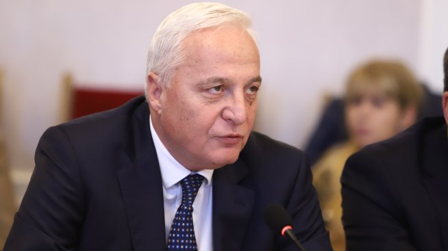 Цветан Цветков се връща начело на Сметната палата, смята отстраняването си за незаконно