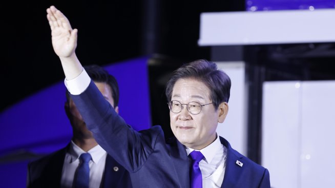Кандидатът на либералите И Дже-мьон спечели президентските избори в Южна Корея