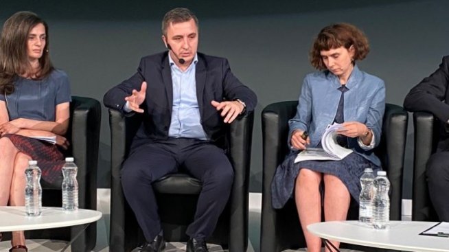 Ал. Николов: В бъдеще токът все по-често ще се произвежда там, където се консумира