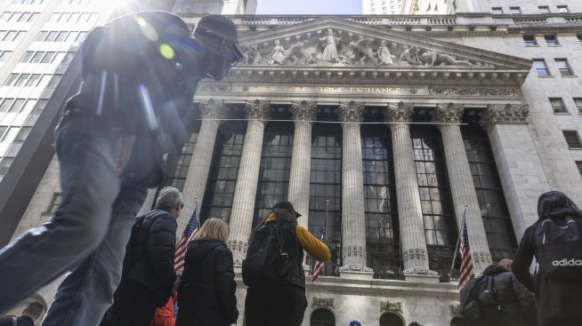 Банковите акции подкрепят американските индекси след стрес теста на Фед*