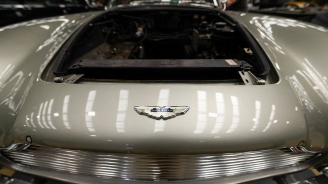 Инатът на Geely пожъна успех &ndash; китайците придобиха близо 8% дял в Aston Martin