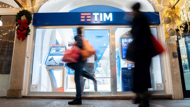 Италия ще трябва да плати на Telecom Italia над 1 млрд. евро