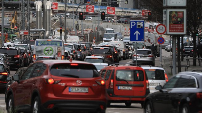 Великобритания може да тласне и други страни да облекчат мерките за автомобилите