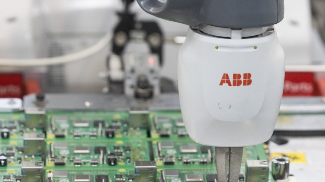 ABB отчете спад на поръчките заради слабия бизнес с автоматизация