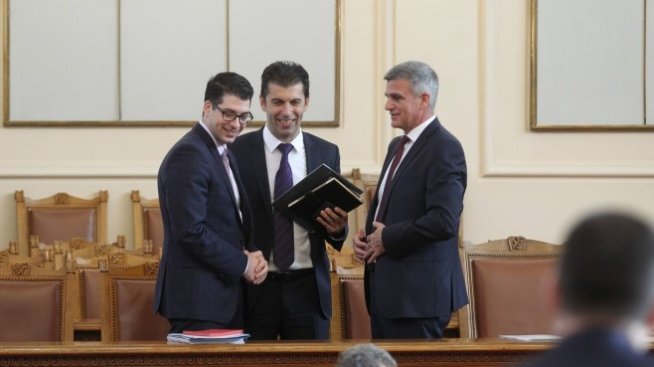 Кабинетът "Янев" спира строежа на правителствения комплекс в "София тех парк"