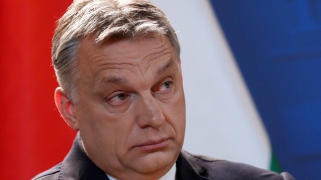 Унгарски журналист: Идеята на Виктор Орбан е да изкара &bdquo;Фидес&ldquo; от ЕНП