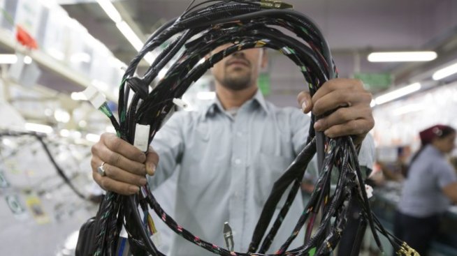 Японски доставчик на кабели пренася производството от Украйна в Румъния и Мароко