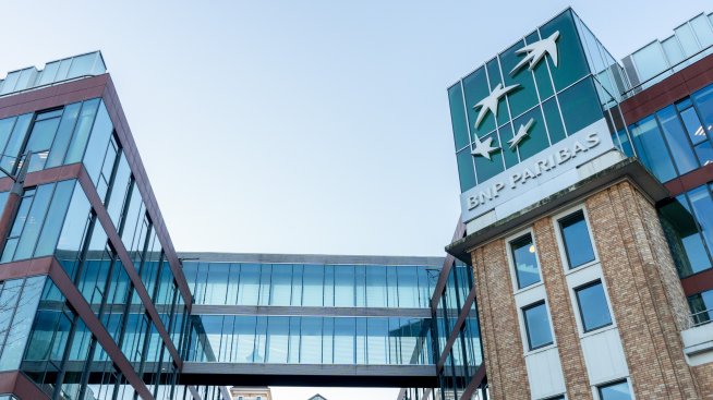 BNP Paribas надмина прогнозите с растеж на търговията с акции и банкирането на дребно