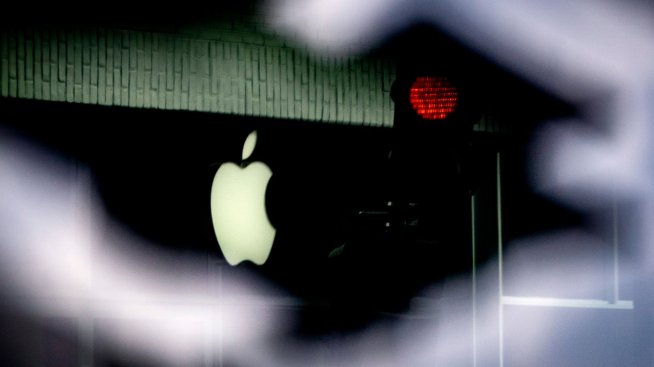 Apple отлага пускането на новите AI функции на iPhone в ЕС