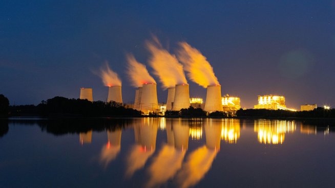 Щедрите субсидии за изкопаеми горива са косвени и по-големи от всякога