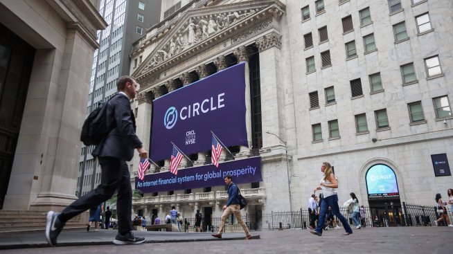 Стейбълкойните са като имейл в свят на факс машини