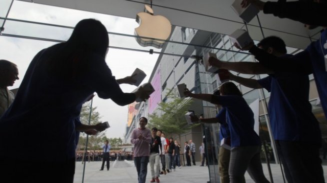 Apple глези служителите си със "Синьо небе" 