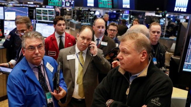 Wall Street отвори на червено след отговора на Китай срещу митата на САЩ*