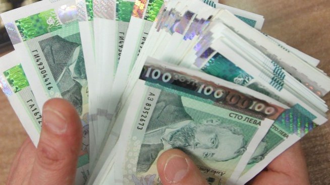 Новите договори за финансов лизинг се увеличават с близо 12% към края на септември