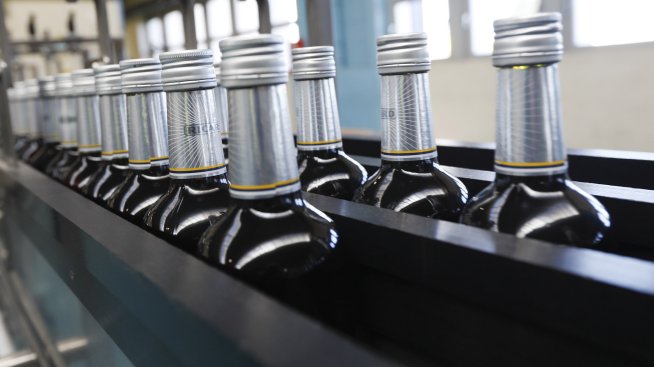 Перспективите за мита от САЩ и слабият китайски пазар засегнаха прогнозите на Pernod Ricard 