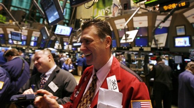 Wall Street е напът да изпрати най-добрата си седмица от 2013 г.*