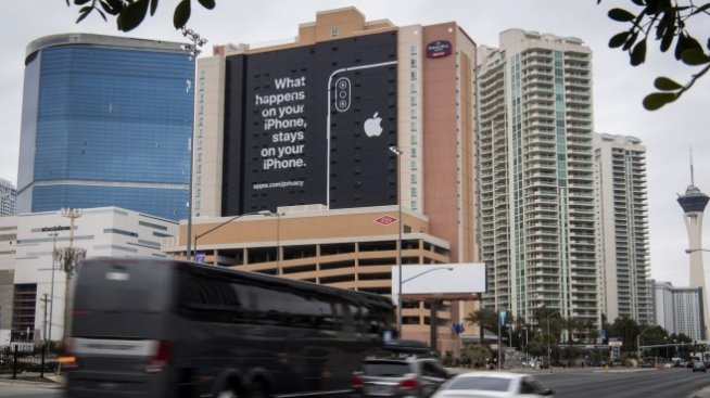 Губят ли позиции гиганти като Meta в рекламния бизнес?