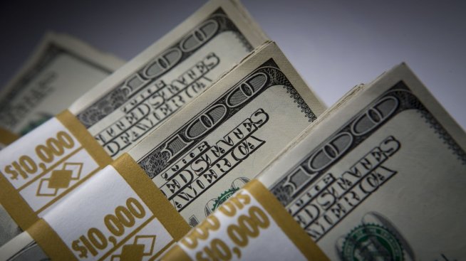 Бюджетният дефицит на САЩ достига близо 1,9 трлн. долара за 11-те месеца на фискалната 2024 г.