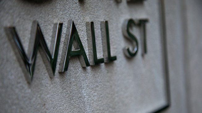 Протоколите на Фед сложиха край на 5-дневната възходяща серия на S&P 500 и Nasdaq