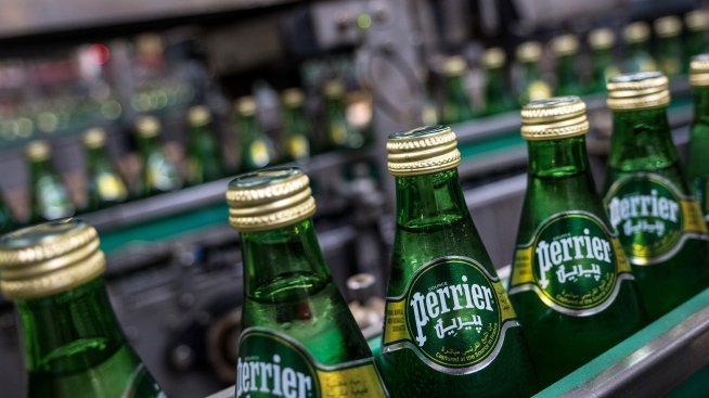 Минерална ли е водата Perrier? Франция ще поиска официална дефиниция от Брюксел