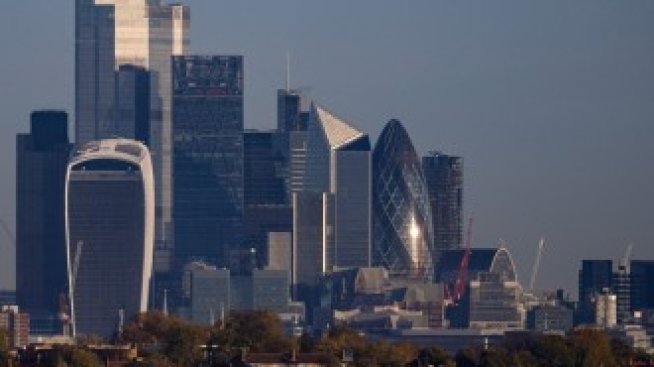 Коронавирусът прокарва разделителна линия между новите и старите офиси в Лондон