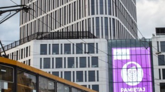 Полша отваря отново моловете, Германия обмисля удължаване на частичната блокада