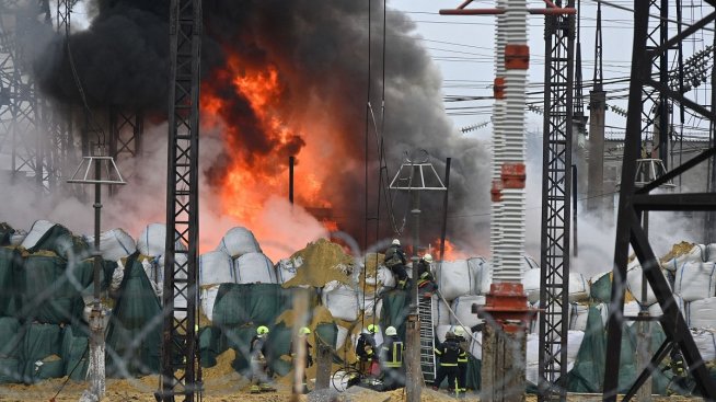 Газови съоръжения под обстрел - ATACMS в Луганска област, "Кинжал" към Лвов*