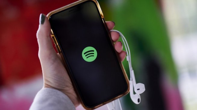 Spotify си поставя високи цели, докато оценката ѝ не спира да расте