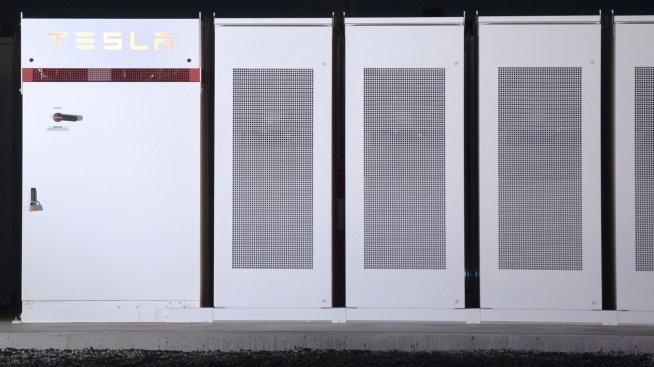 Австралия залага на големите батерии, докато премахва въглищните централи