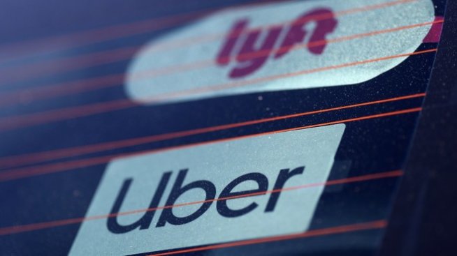 Uber трябва да купи Lyft