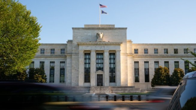 Фед: Докато не бъдат решени изборите в САЩ, перспективите остават неясни