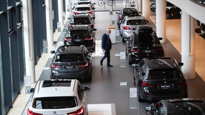 BMW подсигурява доставките на чипове с дългосрочно споразумение