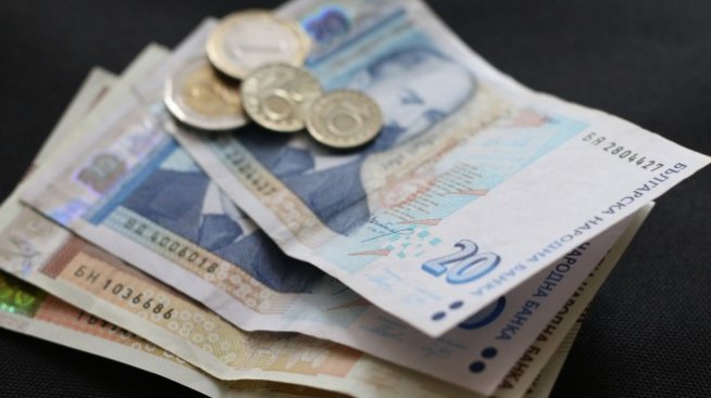 Лихвите по депозитите през февруари почти не се промениха на месечна база