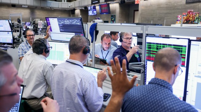 Кризата в отношенията между САЩ и Иран помрачи настроенията на Wall Street