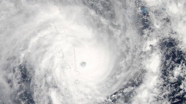 Буря от пета степен опустоши островната държава Вануату