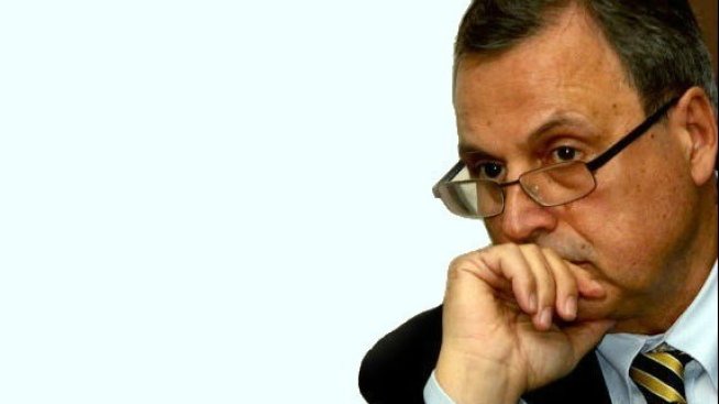Божидар Данев: Администрацията е превърнала бюрата си в "касички"