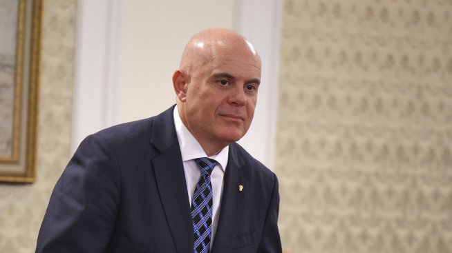 Правната комисия прие механизъм за разследване на главния прокурор