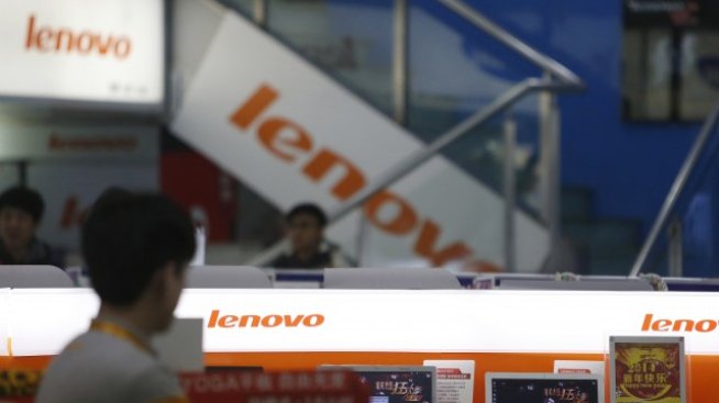 Motorola срина печалбата на Lenovo 