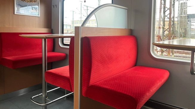 БДЖ модернизира 20% от влаковете си с 76 вагона на Deutsche Bahn