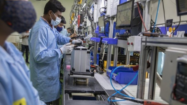 Производителите на батерии са истинският двигател на възхода на електромобилността