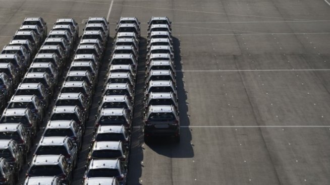 Subaru спира доставките на някои модели заради проблем със сензор на двигателя