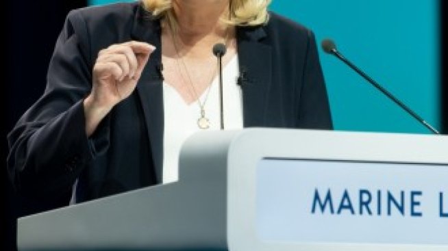 Френските пазари се събуждат за риска от победа на Льо Пен на изборите