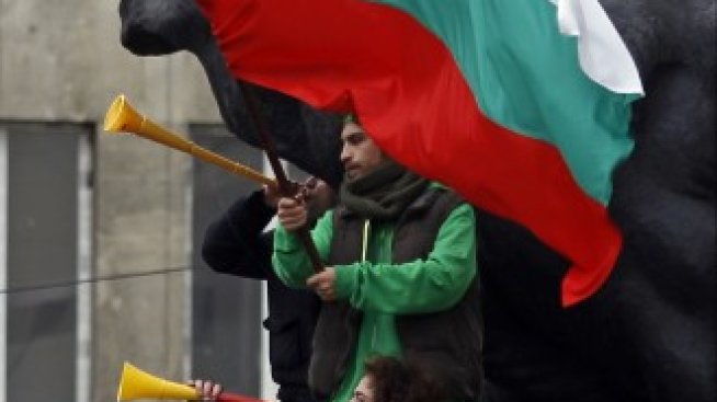 Чуждестранните медии: Бедността изкара българите на улицата