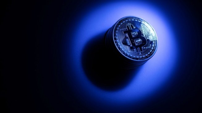Биткойн - глобално приет децентрализиран актив за съхранение на стойност