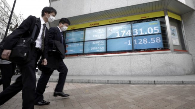 Японският Nikkei 225 отписа повече от 2% в началото на седмицата