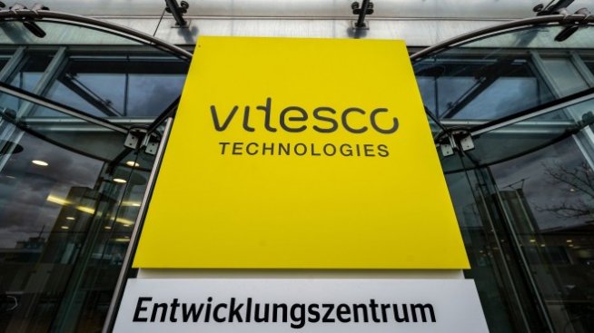 Continental приветства фокуса на Apple върху електромобилите