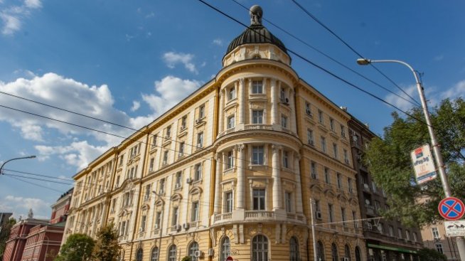 Защо възстановяването на автентичния изглед на „банкерската“ сграда е добро решение 