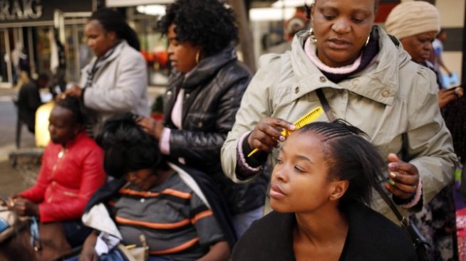 Грижите за косата се превръщат в индустрия за милиарди в Африка