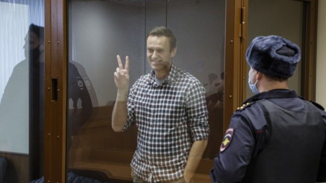 Руски съд потвърди, но леко намали присъдата на Навални